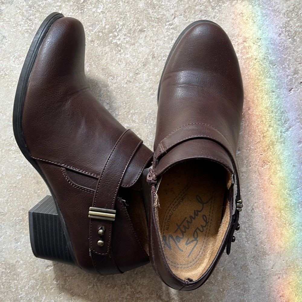 Chocolate brown booties size 8